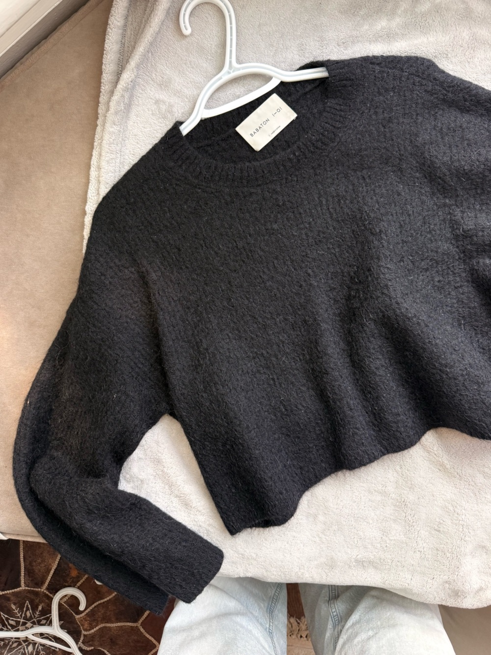 Ariztia - Babaton - Black Merino Wool - Cropped Crewneck Sweater - small / med